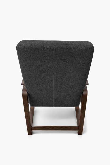 Fotel Nordic Comfort wypoczynkowy salon drewno orzech materia czarny M3